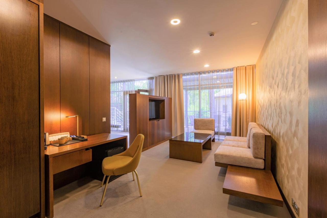 New Rixwell Collection Seaside Hotel ยูร์มาลา ภายนอก รูปภาพ
